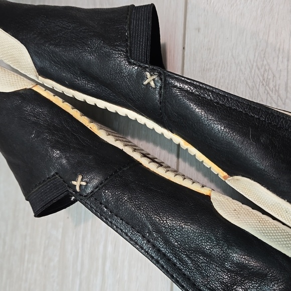 Frye Women Leather Loafer Slip on flats shoes sz 8M - Picture 10 of 16